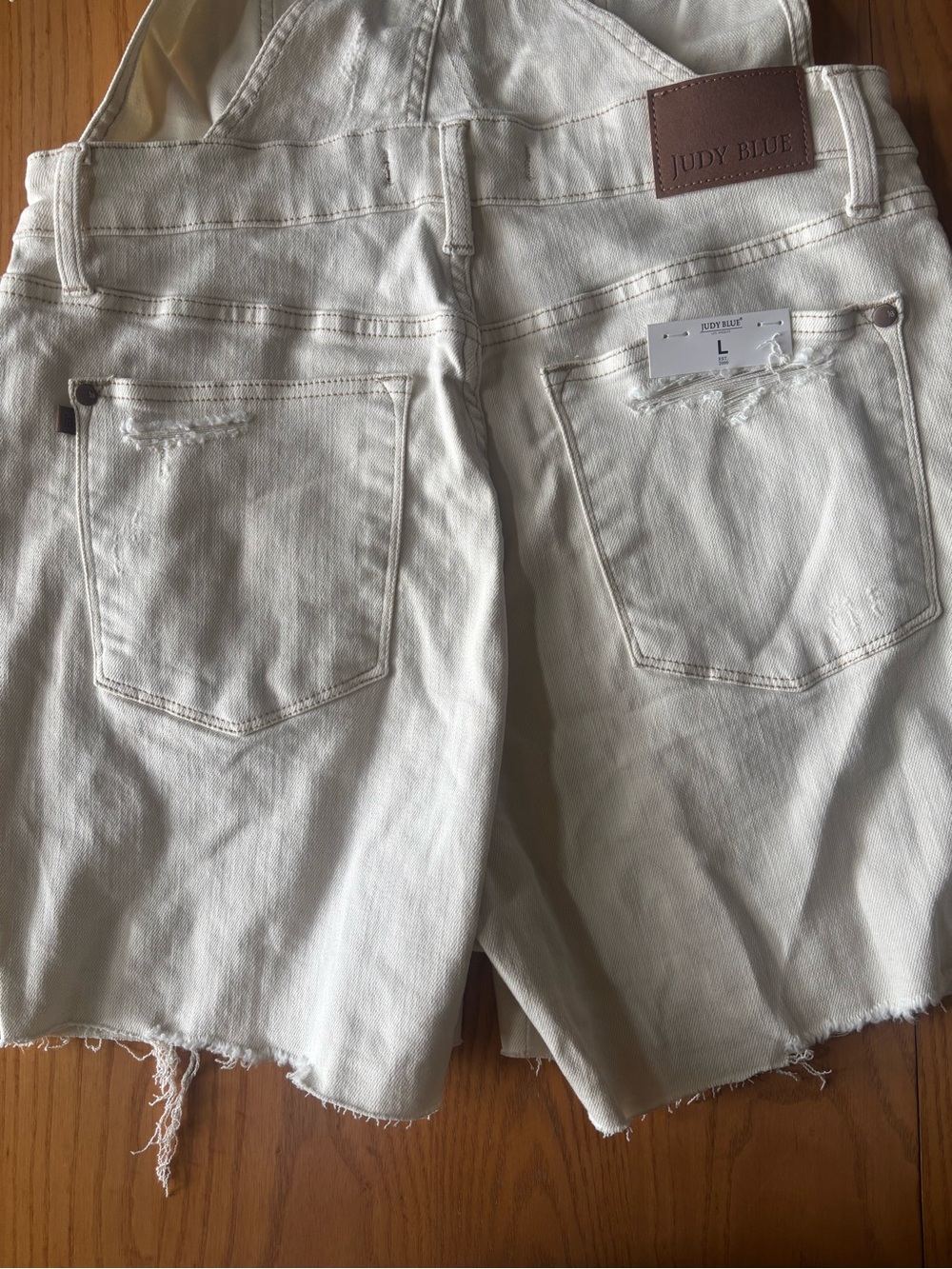 NEW with Tags! Judy Blue Cream Denim Overall Shorts - Picture 4 of 4
